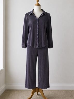 RO & DE Pleated Top in Charcoal